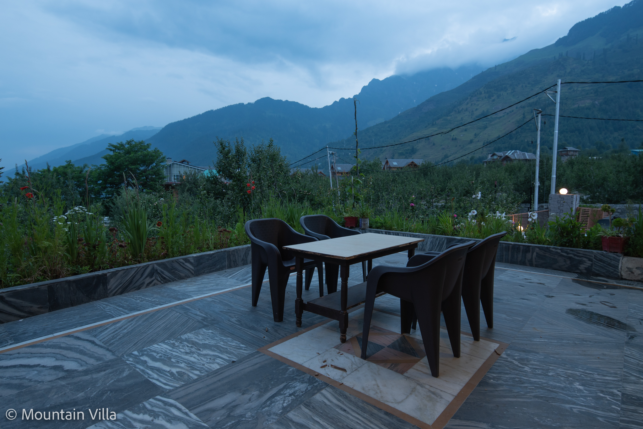 Glimpse of Mountain Villa