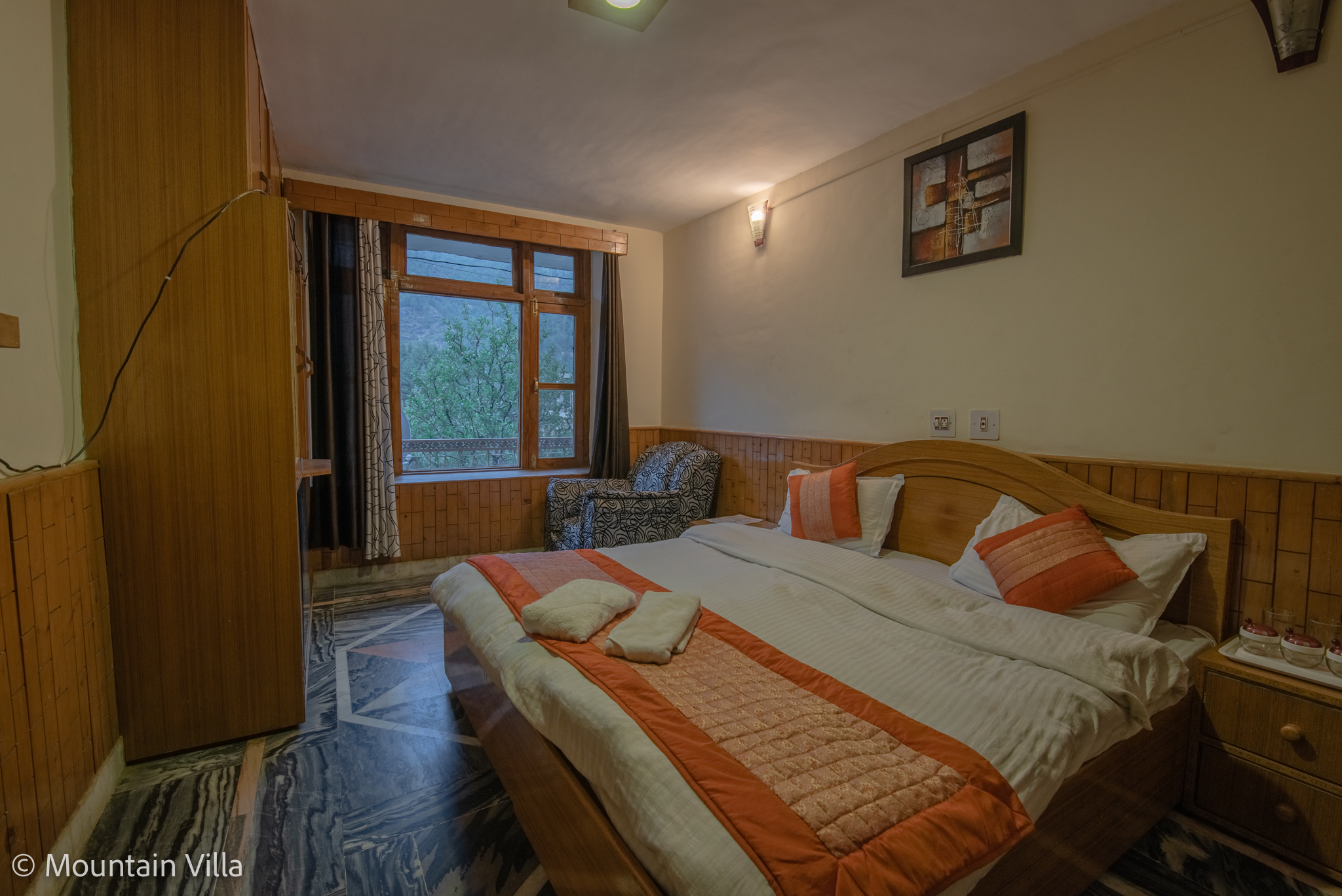 Glimpse of Mountain Villa
