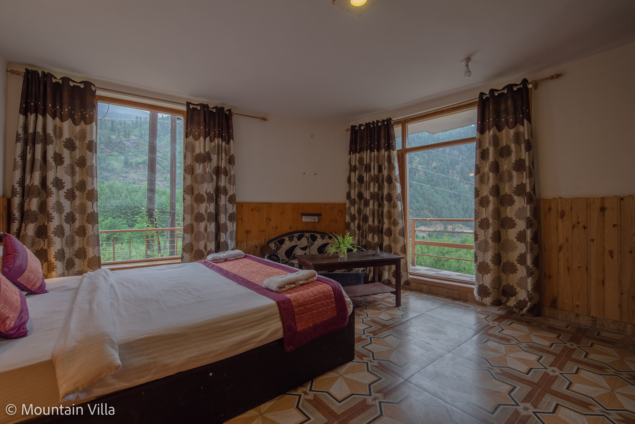Glimpse of Mountain Villa